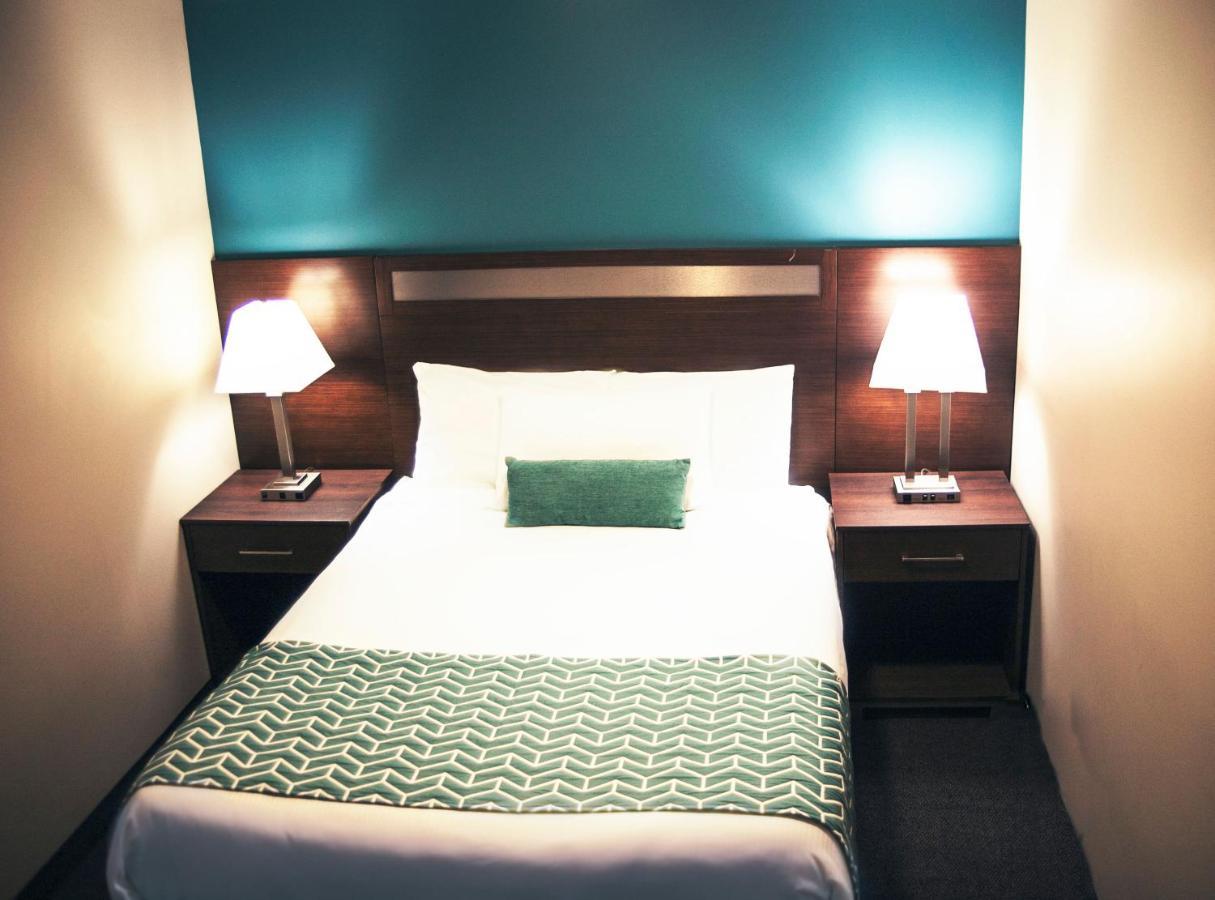 Ramada By Wyndham Ξενοδοχείο Quesnel Εξωτερικό φωτογραφία