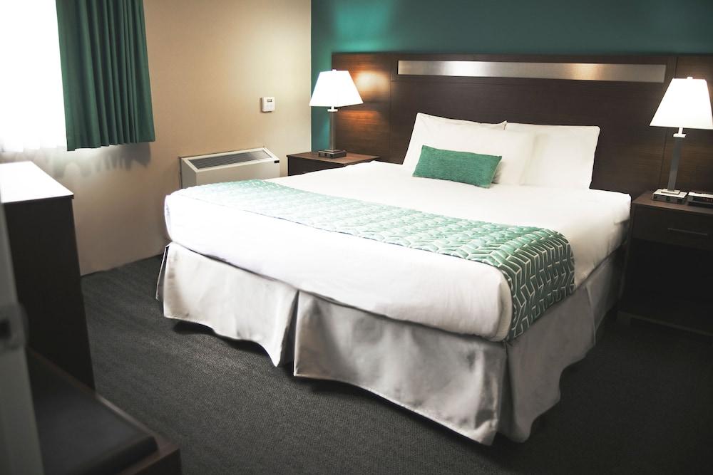 Ramada By Wyndham Ξενοδοχείο Quesnel Εξωτερικό φωτογραφία