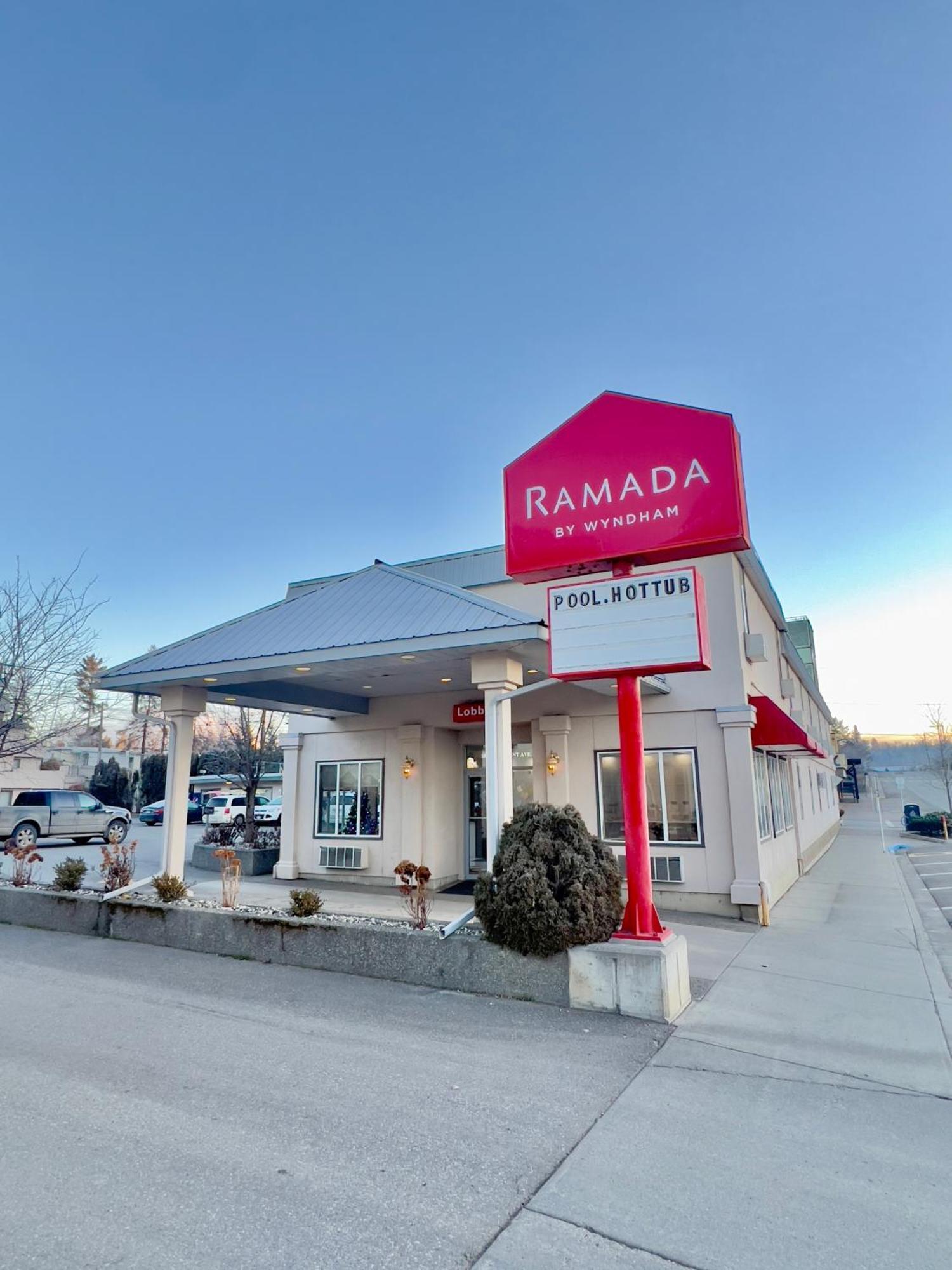 Ramada By Wyndham Ξενοδοχείο Quesnel Εξωτερικό φωτογραφία